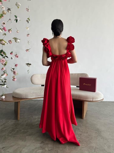 فستان سهره احمر ورود بالظهر