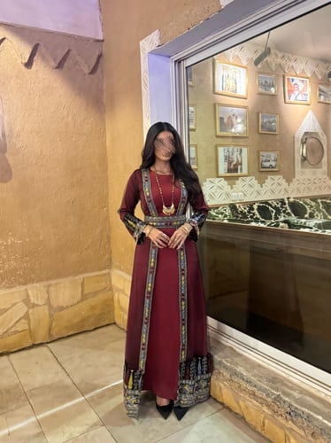 طقم جلابية التأسيس – عنّابي التراث