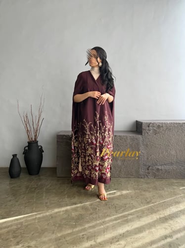 جلابية رمضانيه عنابي قطعتين تطريز