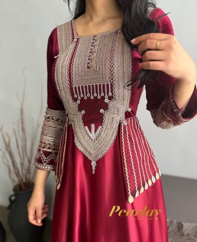 جلابية عسيري تطريز احمر