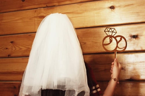 تغريسات لمناسباتكم اول حرف من اسم العروسه و العريس