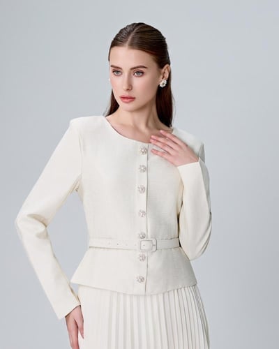 فستان مميز بحزام