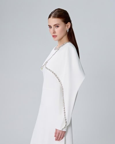 فستان مزين بكرستال