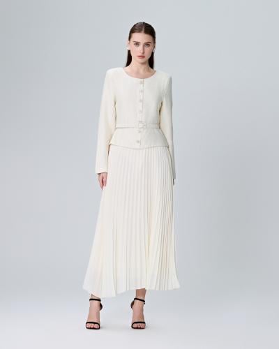 فستان مميز بحزام