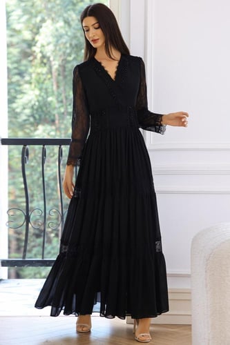 فستان شيفون مع دانتيل على الكم