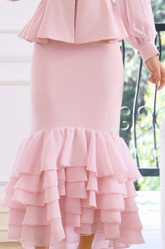 تنورة أنيقة بطبقات شيفون