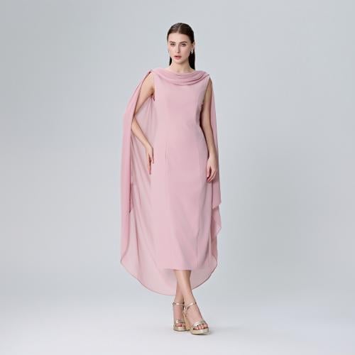 فستان مزين بكرستال من الخلف