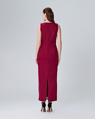 فستان مزين بكرستال