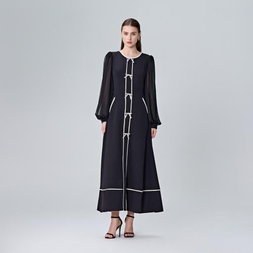 فستان اسود انيق