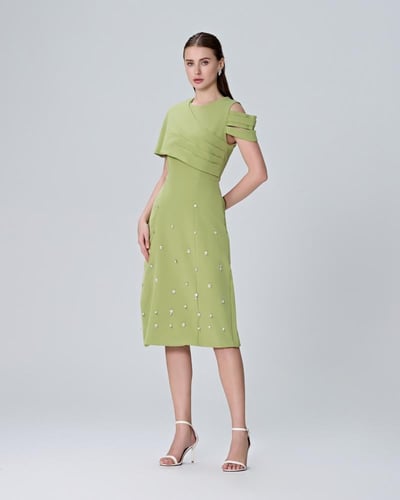 فستان مزين بكرستال