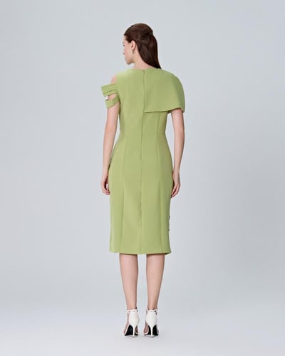 فستان مزين بكرستال