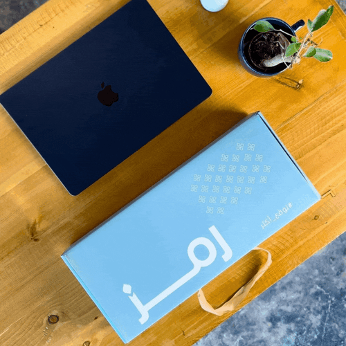 استاند اسم مكتبي - فخم وعملي