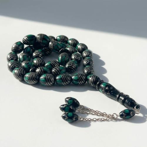 سبحة يسر مطعمة بالفضة عيار 999 و حجر الملاكايت الط...