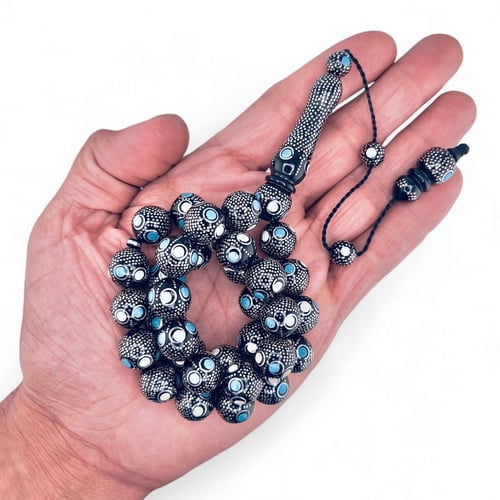 سبحة كوك أسود طبيعي فاخرة مطعمة بالفضة والفيروز وا...