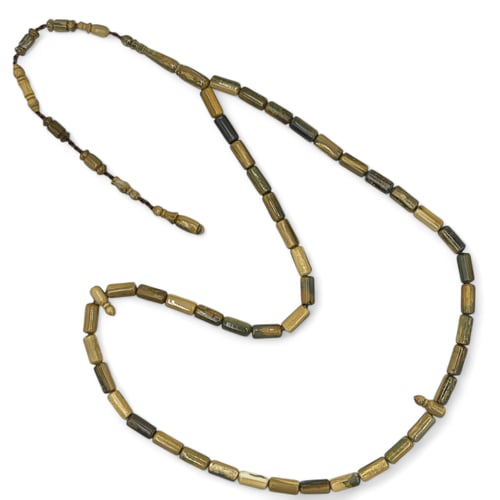 سبحة ناب الماموث ناعم حمل يومي - 4 ملي 45 خرزة فاخ...