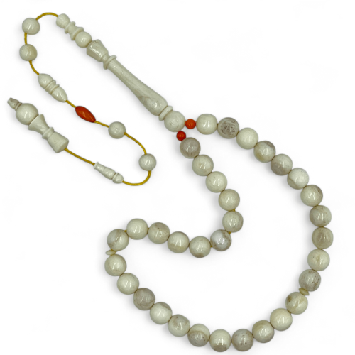 سبحة نادرة من عظم نعام مع فواصل مرجان طبيعي - 33 خ...