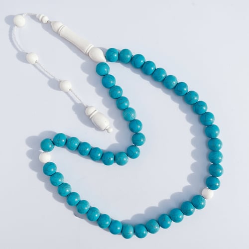 سبحة حجر فيروز برازيلي مع عظم جمل طبيعي - 45 خرزة...