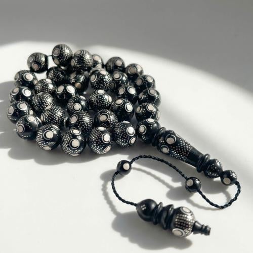 سبحة كوك طبيعي فاخر مطعمة بالفضة عيار 1000 و العاج...