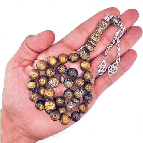 اليسر الذهبي الملكي: سبحة فاخرة بتفاصيل فضية تُعان...