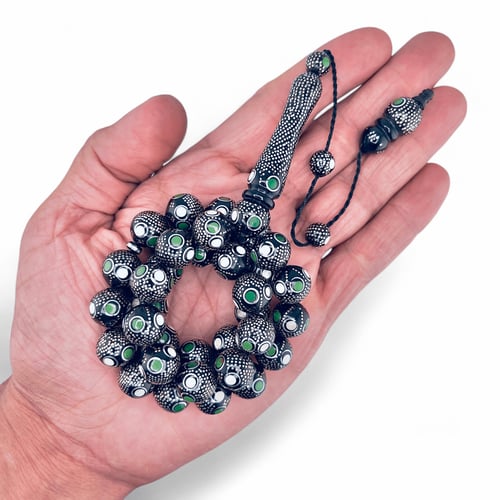 سبحة كوك طبيعي فاخر مطعمة بالفضة عيار 1000 - 13 مل...