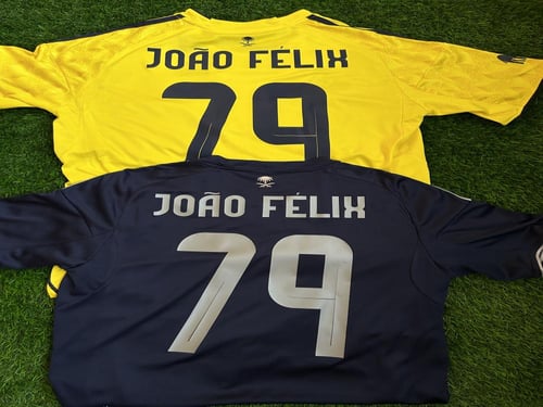 الطباعة على التيشيرت - حسب الطلب