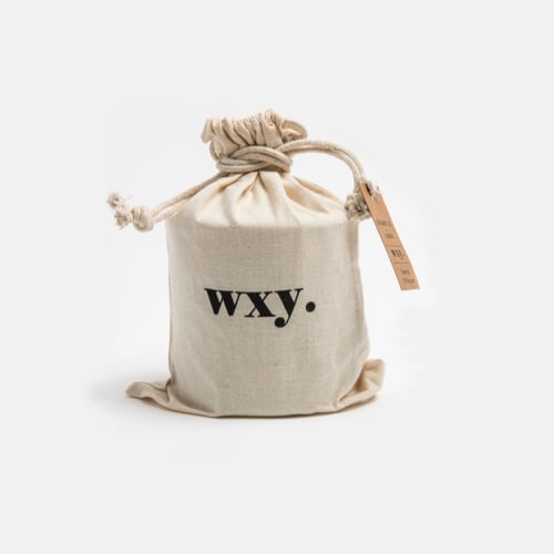 شمعة smoked rose & sumatran pine