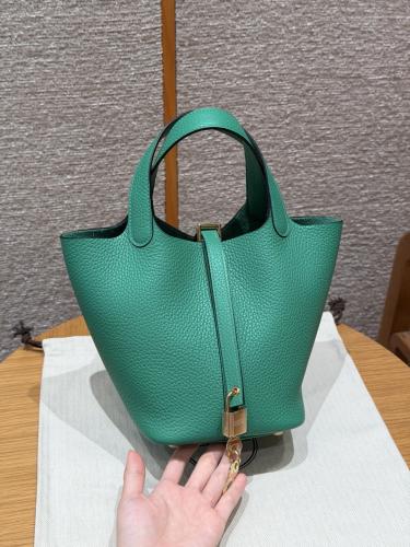 Hermès 18cm