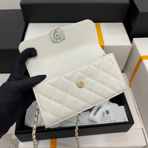 Chanel 18cm