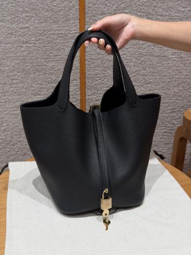 Hermès 22cm