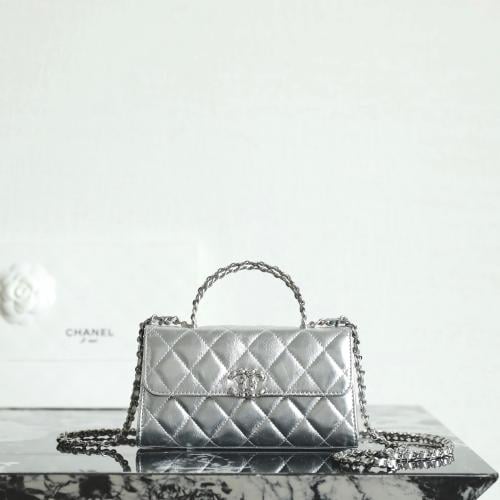 Chanel 19cm