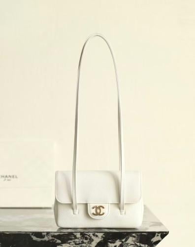 Chanel 17cm