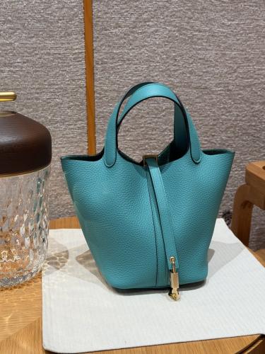 Hermès 18cm
