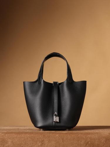 Hermès 18cm