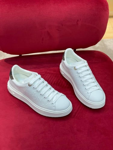 Lv sneakers