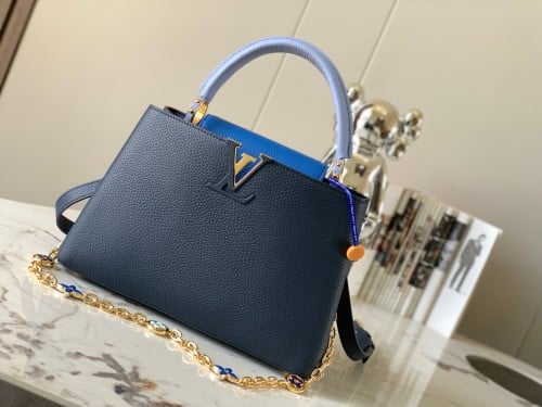 LV Capucines MM 31cm
