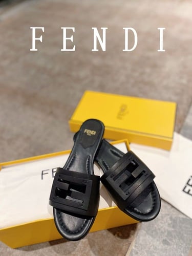 Fendi slippers