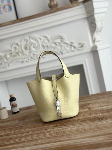 Hermès 18cm
