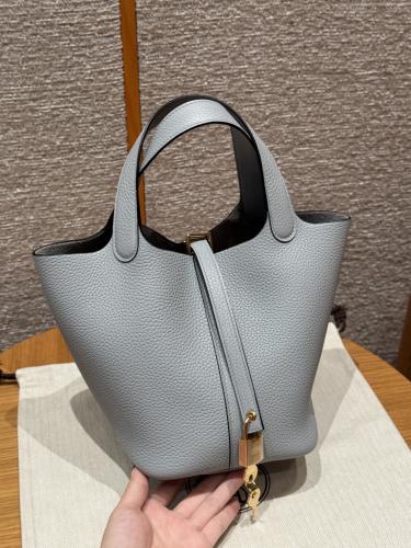 Hermès 18cm