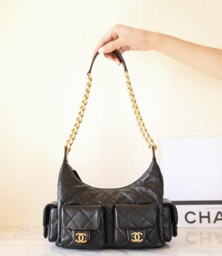 Chanel bag black