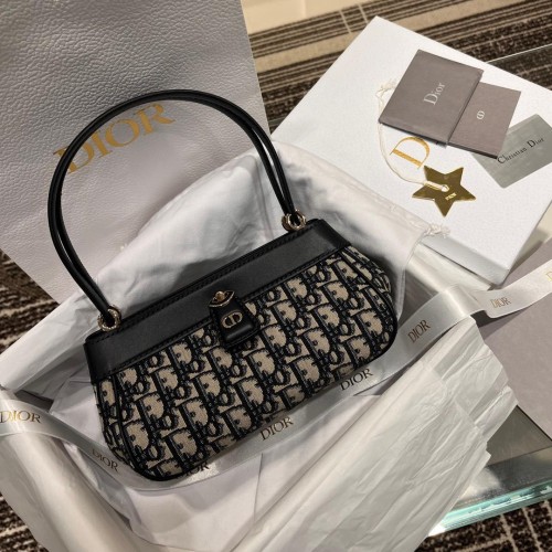 Dior 22cm