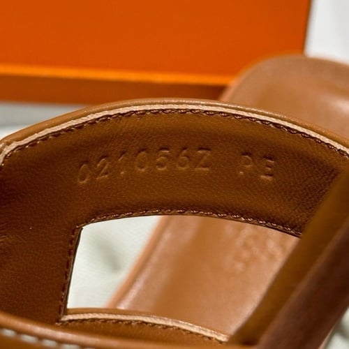 Hermès Oran sandal