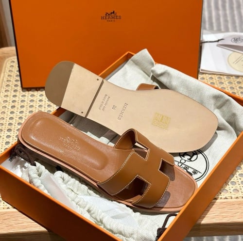 Hermès Oran sandal