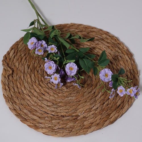 غصن بزهور بنفسجي