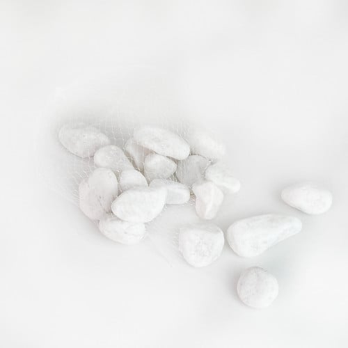 حجر زينة ابيض كبير