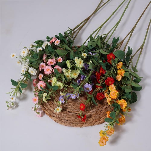 غصن بزهور احمر