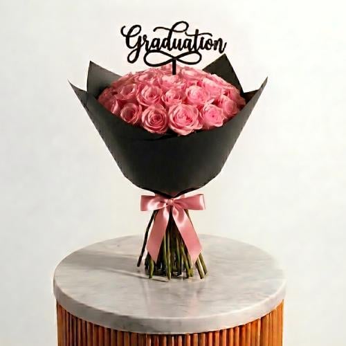 باقة التخرج وردي Pink Graduation Bouquet