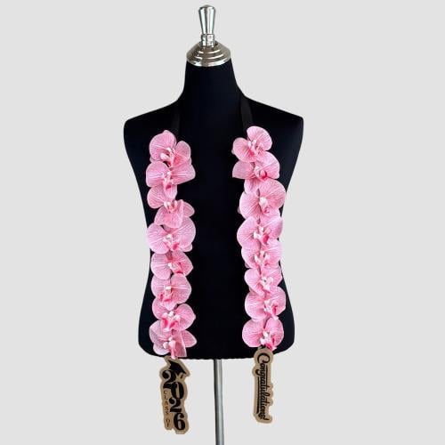 قلادة تخرج وردي pink graduation necklace