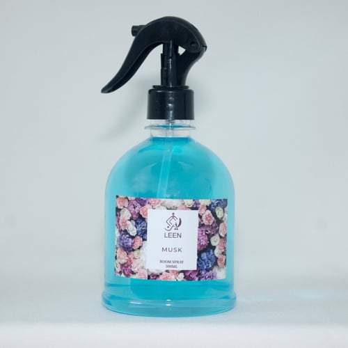 ثلاث معطرات مفارش