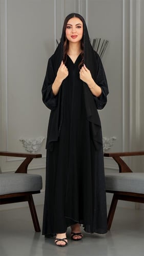 عباية نواعم بتطريز أسود ربع كلوش