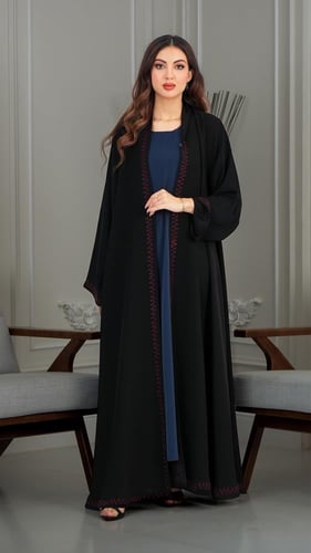 عباية كريب ملكي مطرز بدرجات العنابي كلوش